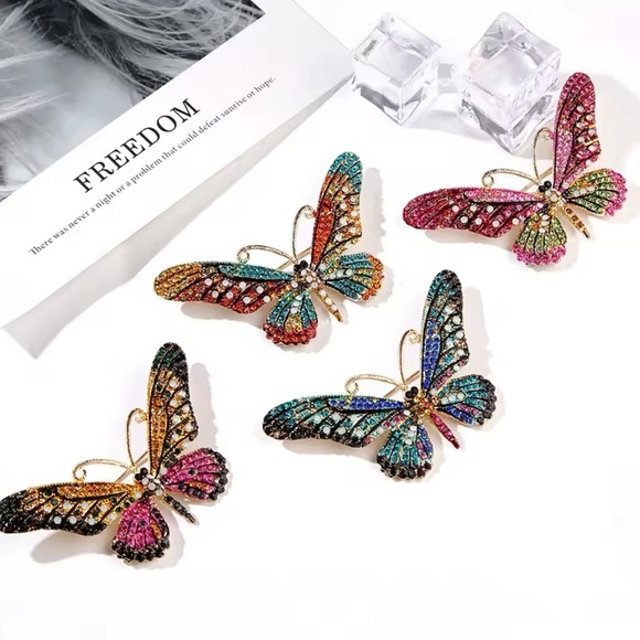 Betsey Johnson Monarch Blue Colorful Butterfly Brooch - Picture 5 of 6